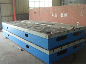 平尺直角尺与地轨槽铁的配合